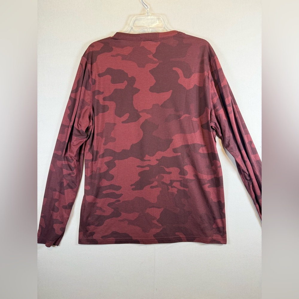 prAna Prospect Heights Men’s Large Maroon Camo Long Sleeve Shirt - Picture 5 of 9